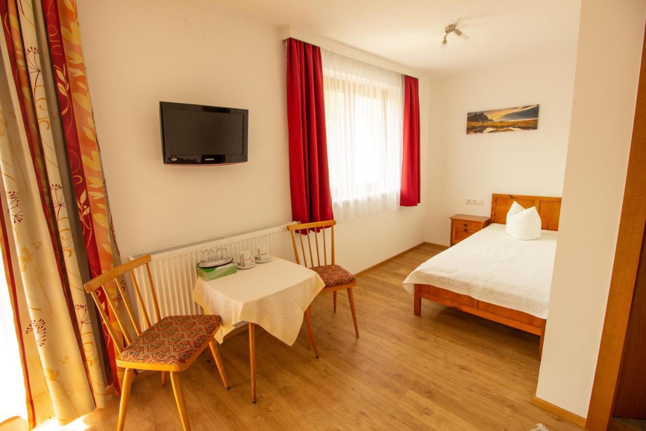Bed and Breakfast Haus Josef Mayrhofen Zewnętrze zdjęcie